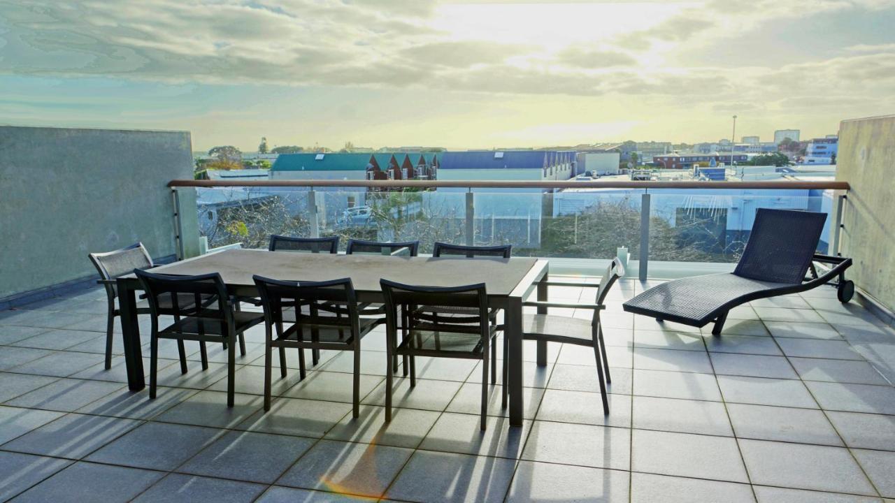 City Fringe Apartment With Sky Tower And City Views Auckland Bagian luar foto