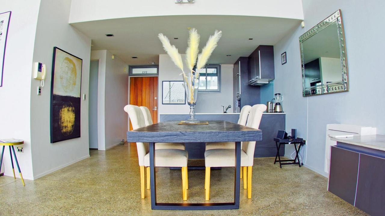 City Fringe Apartment With Sky Tower And City Views Auckland Bagian luar foto