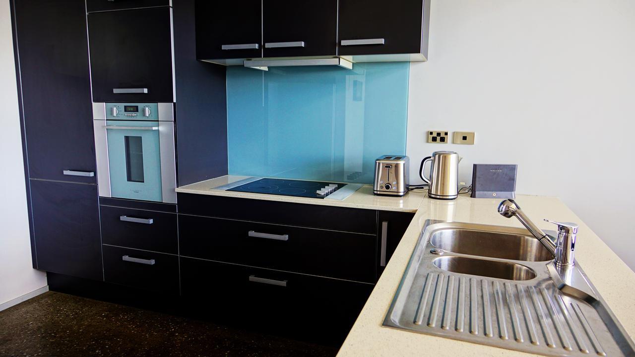 City Fringe Apartment With Sky Tower And City Views Auckland Bagian luar foto